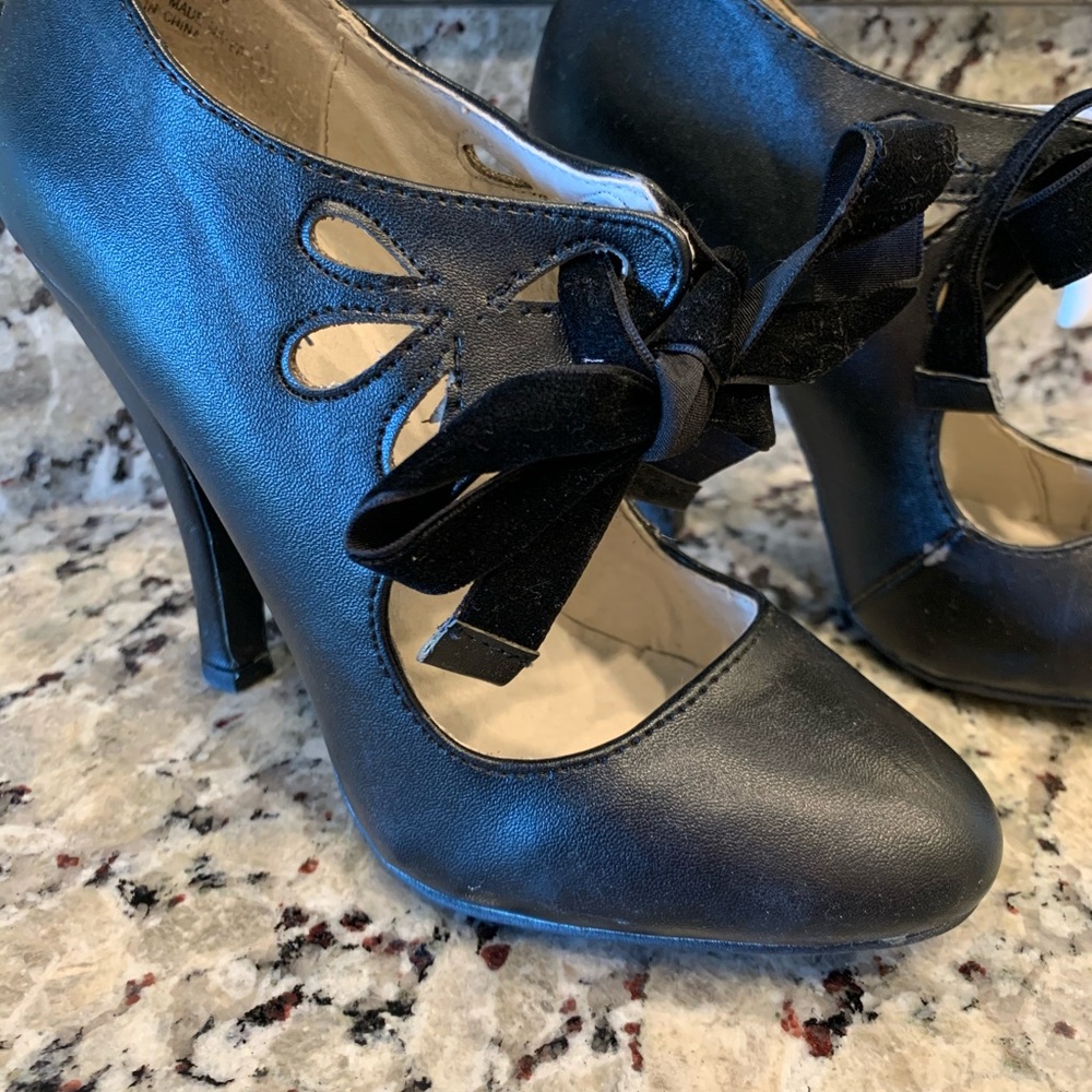 Dolce (Hailee-5.5M) feels like size 5.